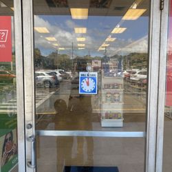 GNC - Sign they says store is not open