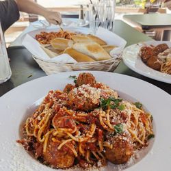 Bellissimo - Spaghetti and meatballs