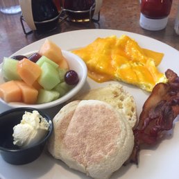 Build your own breakfast with eggs "scrambled with cheese" Build your own breakfast with eggs "scrambled with cheese"