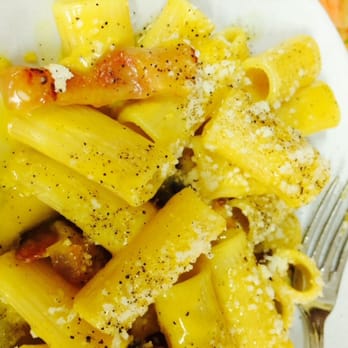 Da Enzo al 29 - Carbonara (pasta with egg sauce and pork cheeks) - Roman Near Me - Rome, RM Da Enzo al 29 - Carbonara (pasta with egg sauce and pork cheeks) - Roman Near Me - Rome, RM