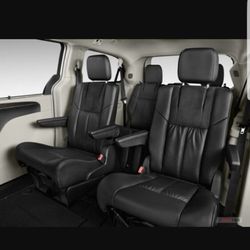 Lisa's Sedan Service - Our vans are kept clean and in good shape.