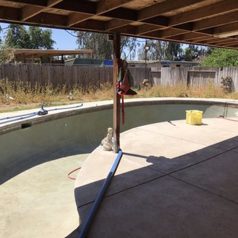 Splash Around Pool Service - Hard at work... - Pool Cleaners Near Me - Bakersfield, California