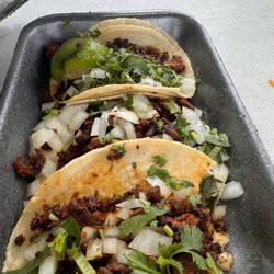 La Calentana Mexican Store & Restaurant - Tacos al pastor