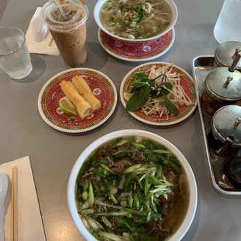 Sit lo Saigon - Hanoi Pho and Chicken Pho - Vietnamese Near Me - Elk Grove, California Sit lo Saigon - Hanoi Pho and Chicken Pho - Vietnamese Near Me - Elk Grove, California