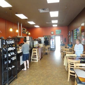 Capriccio Cafe - The interior of Capriccio: nice space, nice colors, relaxing atmosphere - Cafes Near Me - Destin, Florida