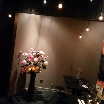 Glory Duck Restaurant - Deko im Hinterraum - Vietnamese Near Me - Berlin, BE