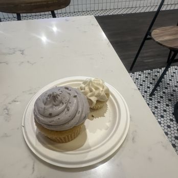Bakehouse 46 - Vegan lavender cupcake, vanilla with vanilla mini cupcake - Cupcakes Near Me - Ann Arbor, Michigan