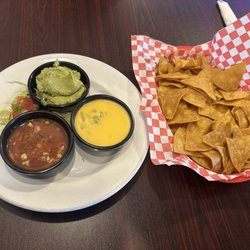 Jack N Grill - Chips trio. Some of the best chips I've had anywhere.