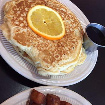 Catering By Scott - The Big Breakfast which includes eggs fixed your way, bacon or sausage, pancakes or French Toast home fries and coffee or tea. - Delis Near Me - Columbus, Ohio