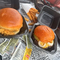 Signature Burger Signature Burger