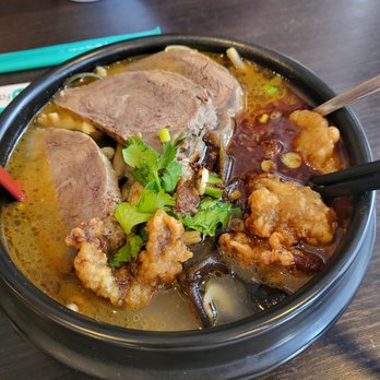 Fuji Noodle House - Clay pot signature noodle soup 4/5 - Noodles Near Me - Mississauga, Ontario