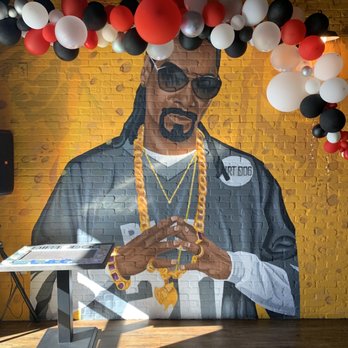 Dirt Dog - Snoop Dogg Mural - Hot Dogs Near Me - Long Beach, California