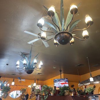Jalisco's Mexican Restaurant - Best lighting! - Mexican Near Me - Idaho Falls, Idaho Jalisco's Mexican Restaurant - Best lighting! - Mexican Near Me - Idaho Falls, Idaho