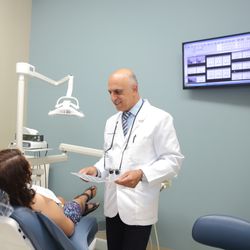 Kamran Hakim, DDS