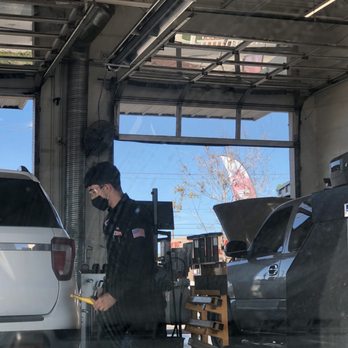 Valvoline Instant Oil Change - Great employees!! - Oil Change Stations Near Me - El Paso, Texas Valvoline Instant Oil Change - Great employees!! - Oil Change Stations Near Me - El Paso, Texas