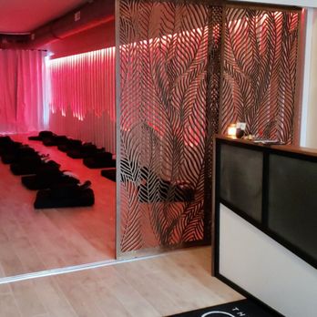 The Glow Club - Entry and mediation room view - Meditation Centers Near Me - Washington, DC, District of Columbia The Glow Club - Entry and mediation room view - Meditation Centers Near Me - Washington, DC, District of Columbia