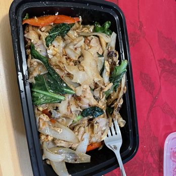 Covington Thai Cuisine Restaurant - Pad Kee Mao - Thai Near Me - Covington, Washington Covington Thai Cuisine Restaurant - Pad Kee Mao - Thai Near Me - Covington, Washington
