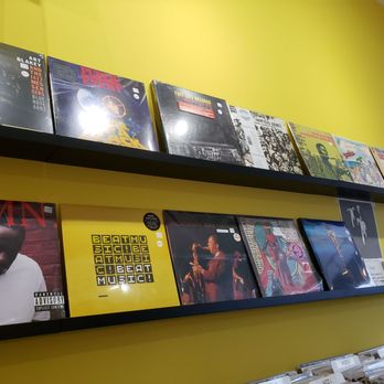 Rattleback Records - Vinyl Records Near Me - Chicago, Illinois