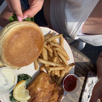 The Chart Room - Fish sandwich - Seafood Near Me - Bar Harbor, Maine