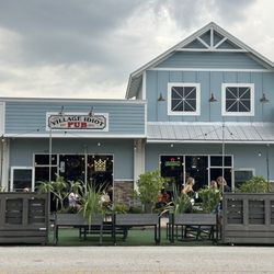 Village Idiot Pub - Outdoor area