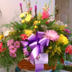 Opal & J R Florist - Florist in Gainesville Ga.
