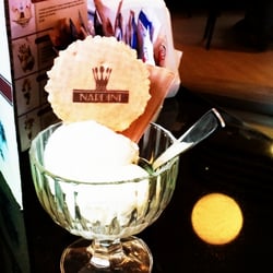 Nardini - Nardinis Byres Road. Daim Bar Ice-cream.