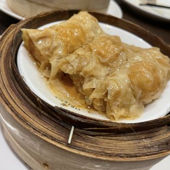 Orient London - bean curd roll with pork & shrimp - Asian Fusion Near Me - London, XGL Orient London - bean curd roll with pork & shrimp - Asian Fusion Near Me - London, XGL