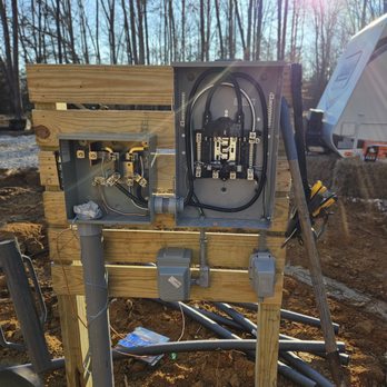 Eagle Point Electric - New 200 amp electrical service for RV and Mobile Home - Electricians Near Me Eagle Point Electric - New 200 amp electrical service for RV and Mobile Home - Electricians Near Me