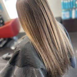 The Hair Lounge