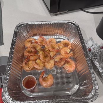 L & V Crab Cafe - Steamed shrimp - Seafood Near Me - Temple Hills, Maryland L & V Crab Cafe - Steamed shrimp - Seafood Near Me - Temple Hills, Maryland