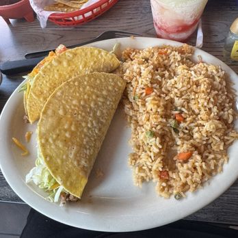 Cafe Ole - Beef Crispy tacos, yellow rice, strawberry margarita and chips and salsa - Mexican Near Me - San Antonio, Texas