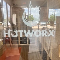 HOTWORX - Sugar Land, TX - River Park