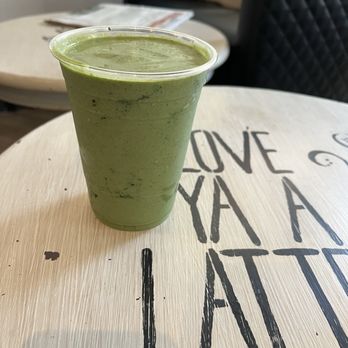 Deep Cove Caf/EH - Smoothie from PWR Fuel Bar (inside Caf/Eh) - Coffee & Tea Near Me - North Vancouver, British Columbia