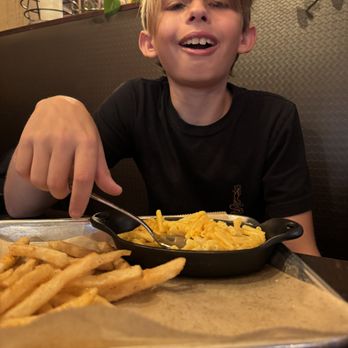 Chester Brunnenmeyer's - kids mac and cheese - American Near Me - Blue Ridge, Georgia Chester Brunnenmeyer's - kids mac and cheese - American Near Me - Blue Ridge, Georgia