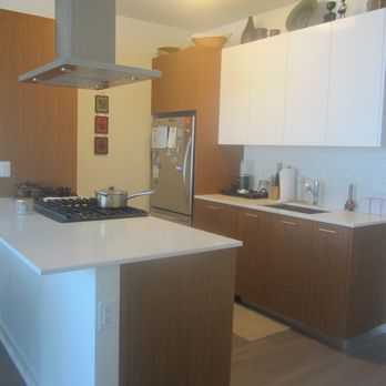 500 Lake Shore Drive - kitchen - Apartments Near Me - Chicago, Illinois 500 Lake Shore Drive - kitchen - Apartments Near Me - Chicago, Illinois