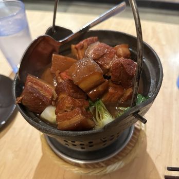 Mama Chang - Chinese Near Me - Fairfax, Virginia Mama Chang - Chinese Near Me - Fairfax, Virginia