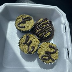 Eduardo’s Pastry Kitchen - Dubai cheesecake and Dubai cookie