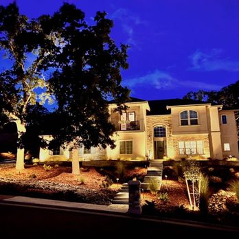 Western Willows Landscaping - a home at night - Landscaping Near Me Western Willows Landscaping - a home at night - Landscaping Near Me