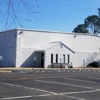 Hampton Roads Iceplex - Entrance - Skating Rinks Near Me - Yorktown, Virginia