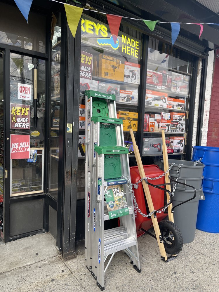 WENITED HARDWARE CROP Updated June 2024 11 Photos 19921 Linden