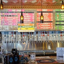 Strangeways Brewing - So many beverage choices!