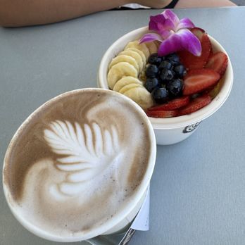 Island Vintage Coffee - Açaí bowl and latte - Coffee & Tea Near Me - Waikoloa, Hawaii Island Vintage Coffee - Açaí bowl and latte - Coffee & Tea Near Me - Waikoloa, Hawaii
