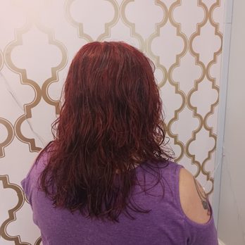 Hello Beautiful Salon - Sexy layers ! - Hair Stylists Near Me - Radcliff, Kentucky