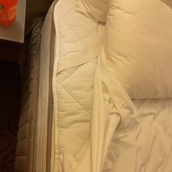 Sonesta Milwaukee West Wauwatosa - No fitted sheet, hair still in the bed, and a very questionable stain