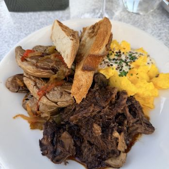 Castaway Burbank - HANGOVER HASH - Bars Near Me - Burbank, California