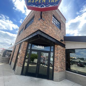 ASPEN TAP HOUSE - Updated January 2026 - 88 Photos & 129 Reviews - 2001 S Neil St, Champaign