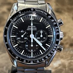 Sansom Watches - OMEGA Speedmaster Pre-Moon Chronograph 42mm Manual 861 Hesalite with Bracelet 145022 Vintage Year 1968 SALE.... $5995