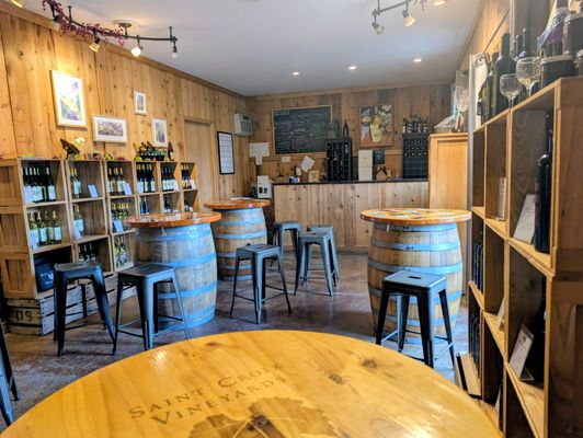 Saint Croix Vineyards by null