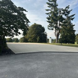 Perry Park Golf Resort - Outside dining hall area.