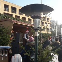 Bistro Therme Merano - Musica dal vivo nella piazza durante il mercatino  di Natale